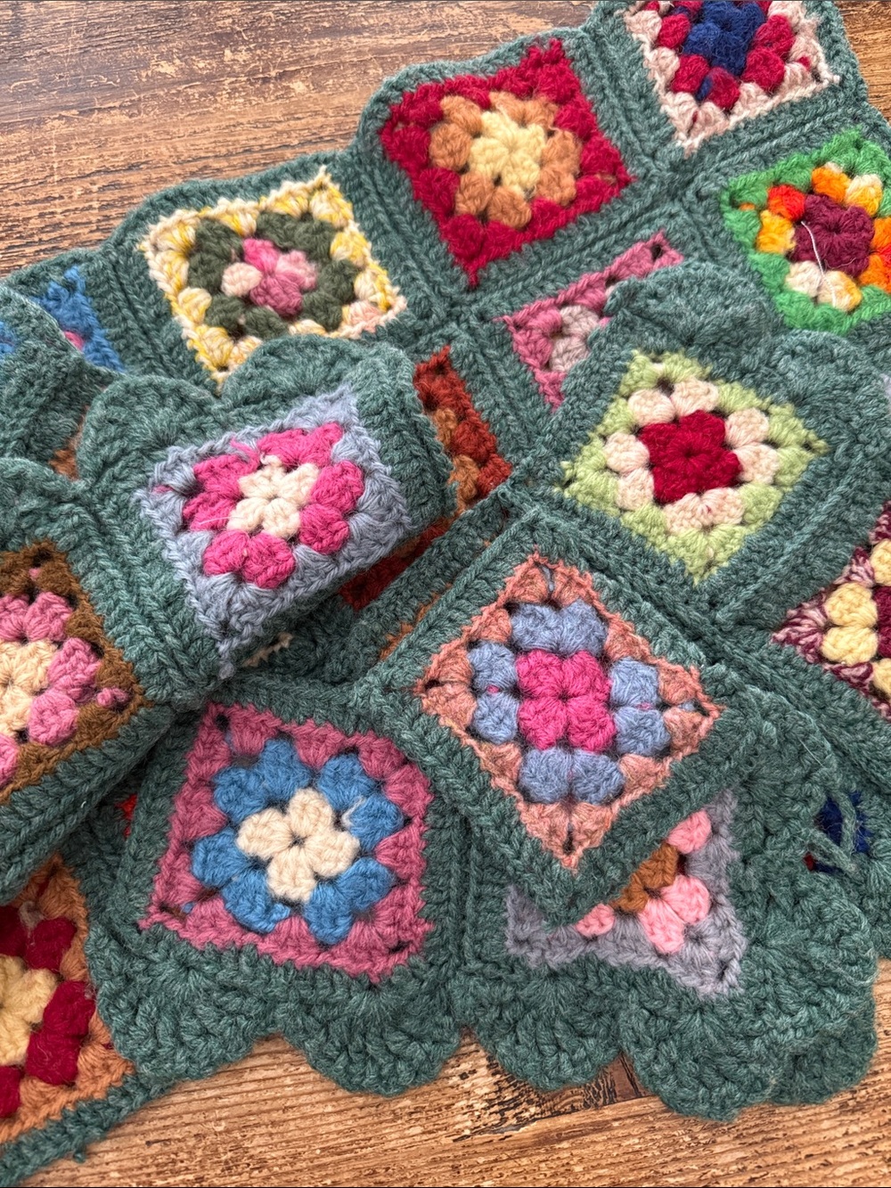 VTG | Crochet Granny Squares